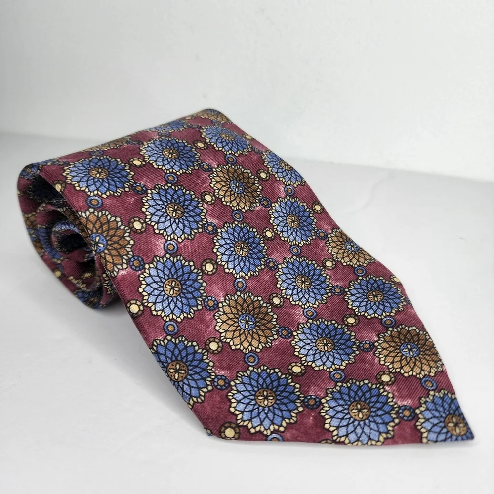CHRISTIAN DIOR MONSIEUR Silk Floral Tie.